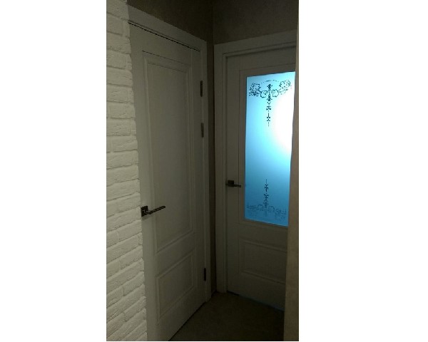 Межкомнатная дверь со стеклом Порта двери